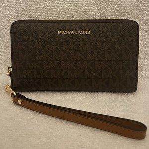 Michael Kors Large Logo Continental Wallet